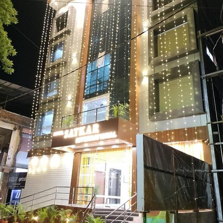 Hotel Satkar International Chhindwāra Exterior foto
